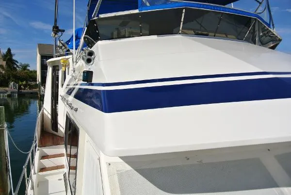 Slide: The Image of Vista 46 Sundeck 1988 - 4