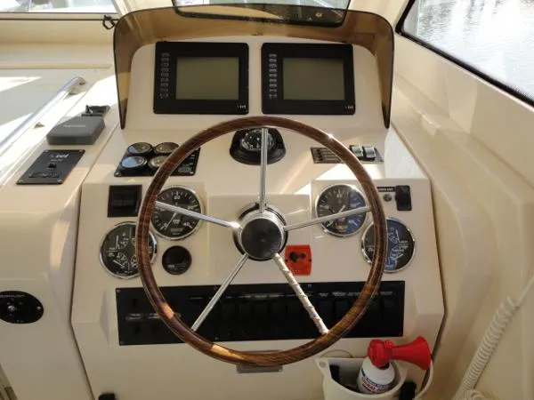 Slide: The Image of Mainship Pilot Rum Runner HTP 2004 - 9