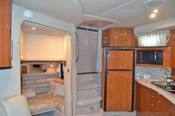 Slide: The Image of Sea Ray 400 Sundancer 2000 - 3