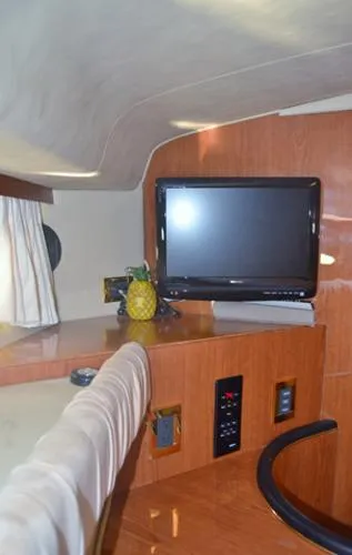 Slide: The Image of Sea Ray 400 Sundancer 2000 - 8