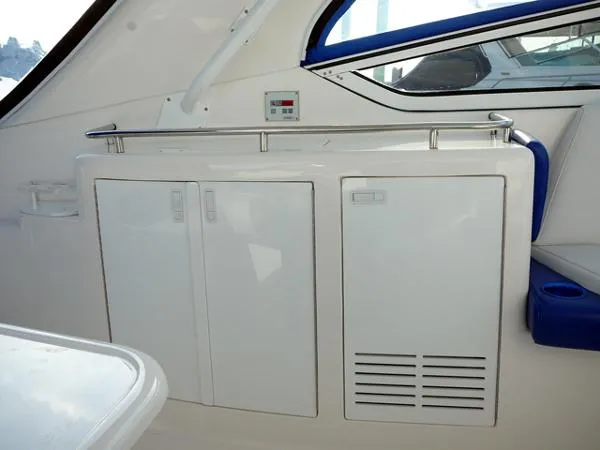 Slide: The Image of Fountain 48 Express Cruiser 2006 - 11