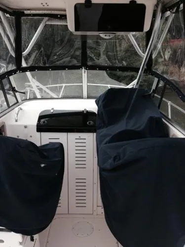 Slide: The Image of Grady White Seafarer 226 1998 - 9