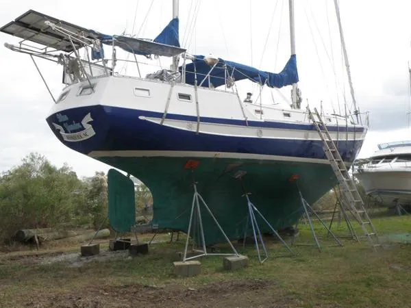 Slide: The Image of Blue Buoy Yachts Center Cockpit Ketch 1975 - 0