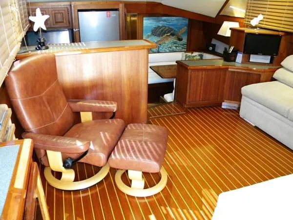 Slide: The Image of Viking 45 Convertible 1989 - 6