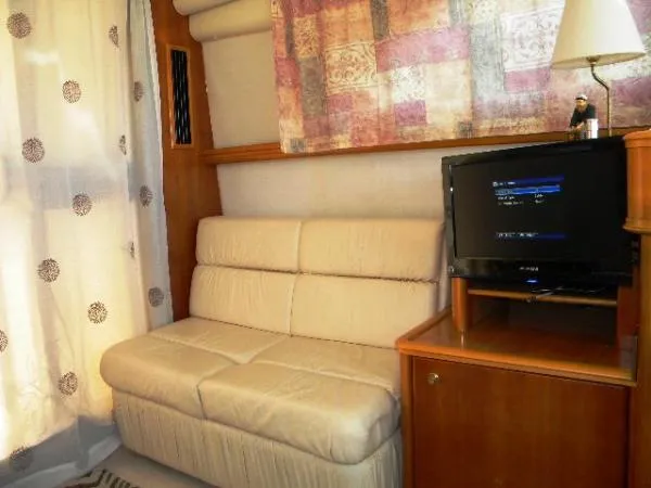 Slide: The Image of Viking Sport Cruiser, Flybridge MY 1997 - 2