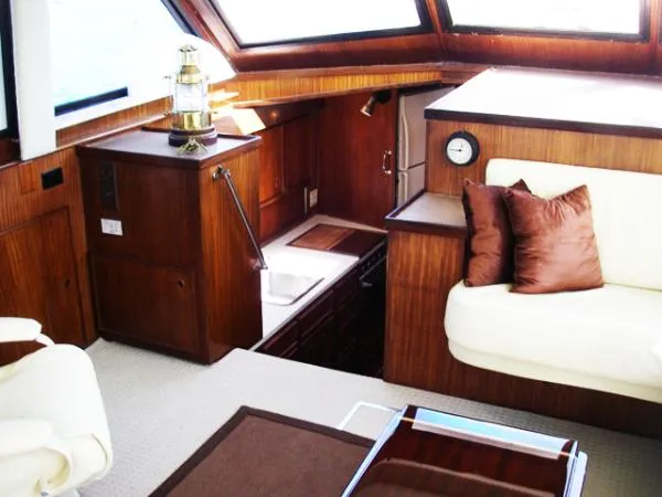 Slide: The Image of Hatteras 45 Convertible 1984 - 2