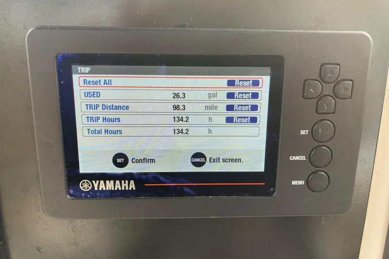 Slide: The Image of Yamaha display on Robalo R222, showing fuel usage and trip data. - 5