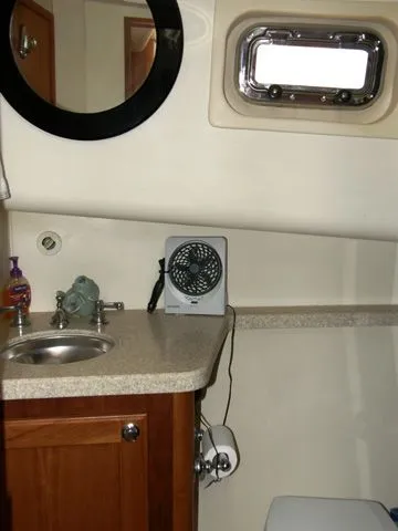 Slide: The Image of Mainship Flybridge Trawler 2006 - 11