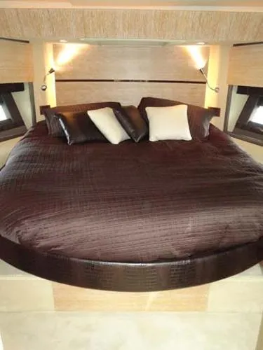 Slide: The Image of Azimut Flybridge Sport Sedan 2013 - 8