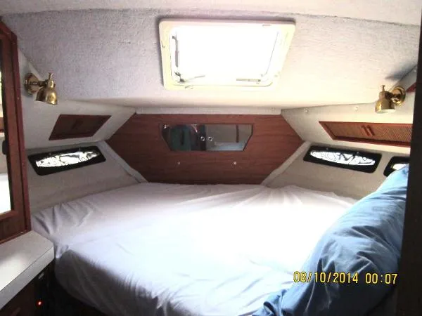 Slide: The Image of Sea Ray 390 Sedan Bridge 1984 - 7