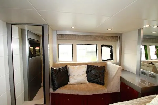 Slide: The Image of Sunseeker Predator 2011 - 10