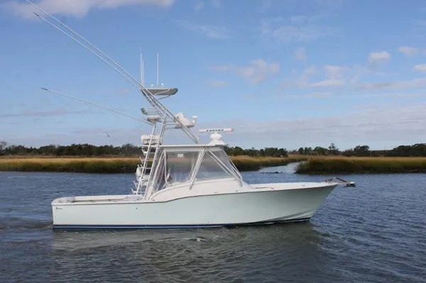 Slide: The Image of L&H Custom Sport Fisherman 2003 - 0
