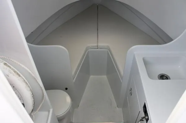 Slide: The Image of L&H Custom Sport Fisherman 2003 - 1