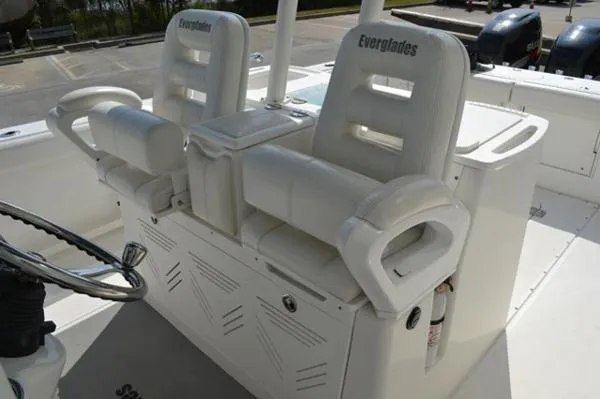 Slide: The Image of Everglades 35 Center Console 2008 - 7