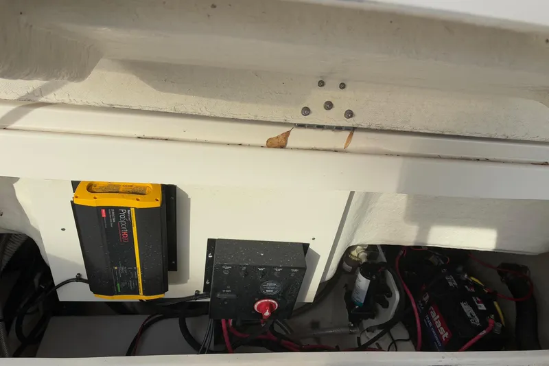 Slide: The Image of Electrical system of the 2023 Robalo R222 Center Console boat. - 6