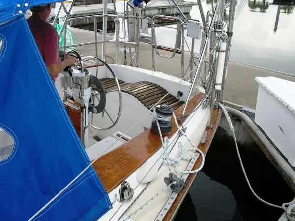 Slide: The Image of Morgan 323 Sloop 1984 - 10