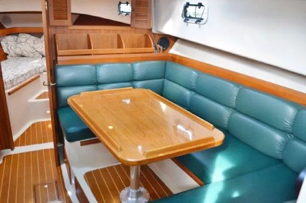 Slide: The Image of Mainship 34 PILOT 2001 - 5