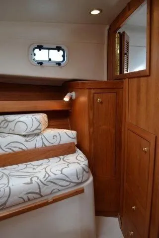 Slide: The Image of Mainship 34 PILOT 2001 - 9