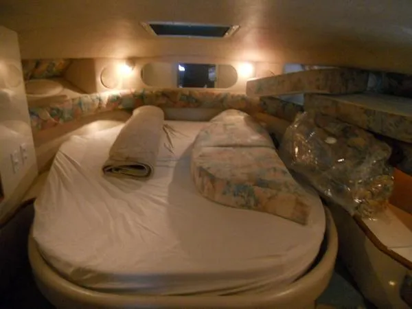 Slide: The Image of Sea Ray 370 Sundancer 1996 - 10