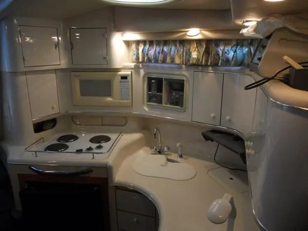 Slide: The Image of Sea Ray 370 Sundancer 1996 - 5