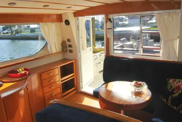 Slide: The Image of Rodman Sportfisher 41 Walk Around 2004 - 4