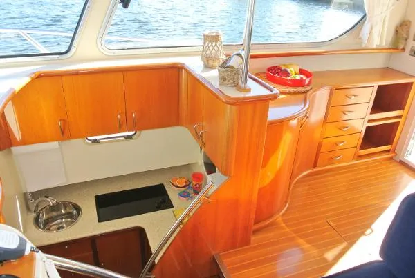 Slide: The Image of Rodman Sportfisher 41 Walk Around 2004 - 9