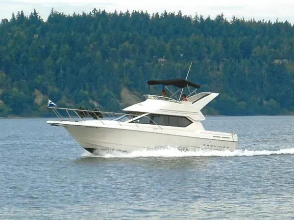 Slide: The Image of Bayliner 2858 Flybridge Motoryacht 1996 - 0
