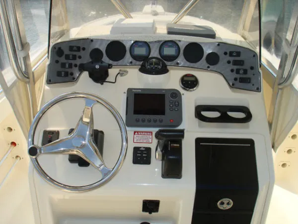 Slide: The Image of Scout Boats 245 Center Console 2006 - 7