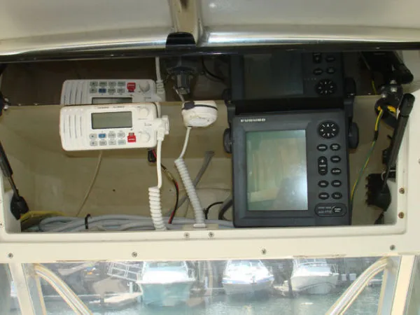 Slide: The Image of Scout Boats 245 Center Console 2006 - 8