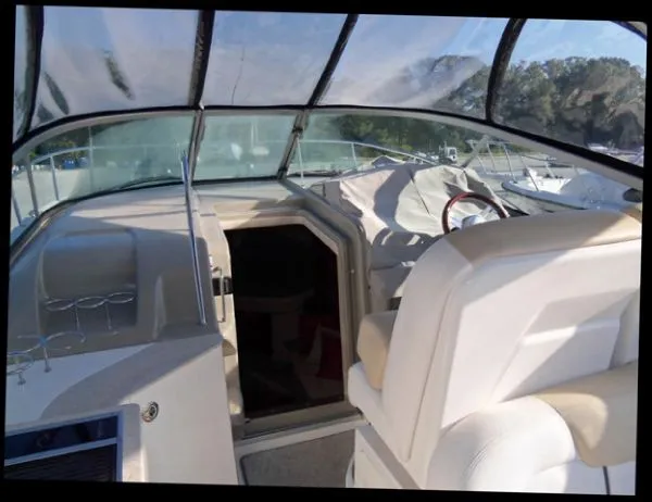 Slide: The Image of Sea Ray 330 Sundancer 2010 - 10