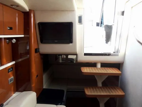 Slide: The Image of Sea Ray 330 Sundancer 2010 - 5