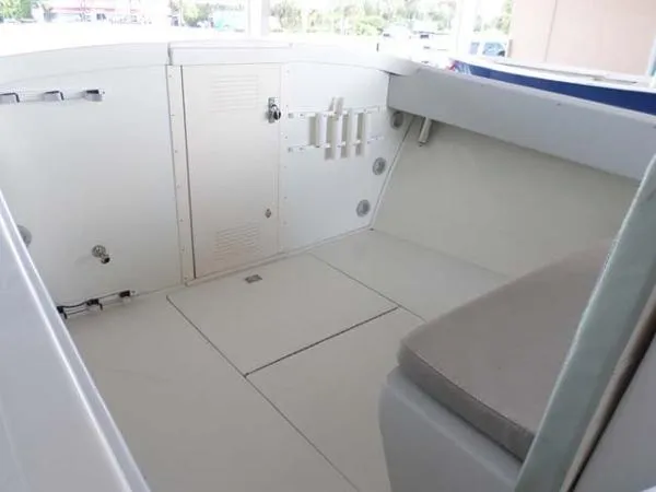 Slide: The Image of Custom 26 Center Console 2009 - 10