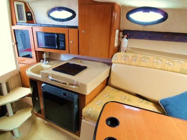 Slide: The Image of Wellcraft 290 Coastal 2004 - 6