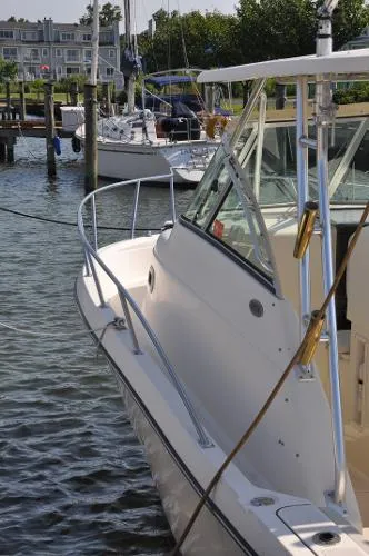 Slide: The Image of Pursuit 3070 Offshore center console express 2004 - 10