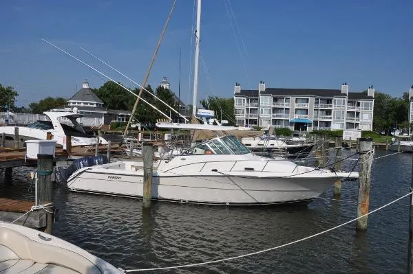 Slide: The Image of Pursuit 3070 Offshore center console express 2004 - 3