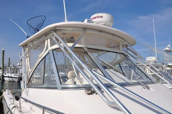 Slide: The Image of Grady White 305 w/ Generator & Air 2007 - 8