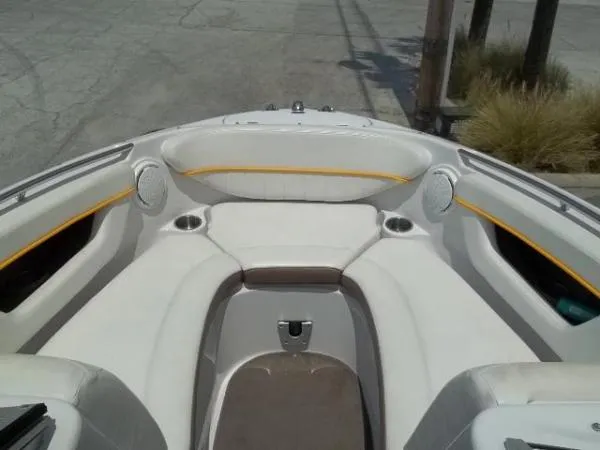 Slide: The Image of Four Winns Horizon Bowrider 2008 - 9