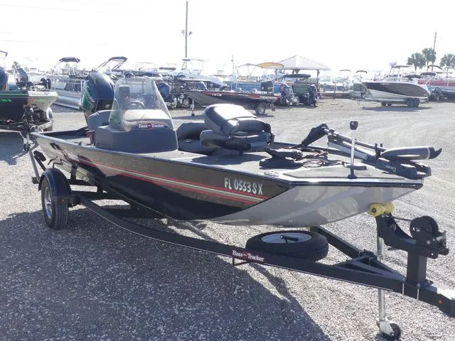Slide: The Image of Tracker Bass Tracker Classic XL 2021 - 3