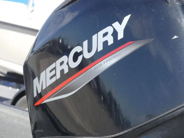 Slide: The Image of Tracker Bass Tracker Classic XL 2021 - 9