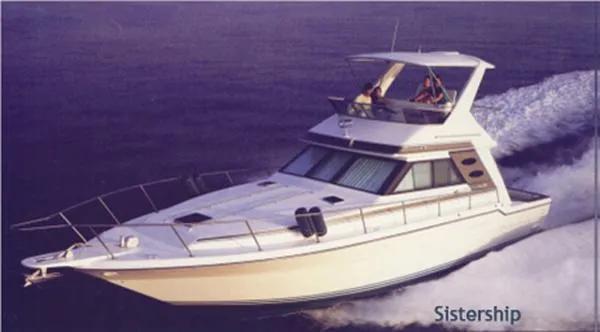 Slide: The Image of Sea Ray 44 CONVERTIBLE 1989 - 0