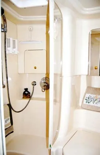 Slide: The Image of Sea Ray 380 Sundancer 2001 - 7