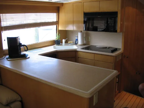 Slide: The Image of Hatteras 60 Convertible 1999 - 5