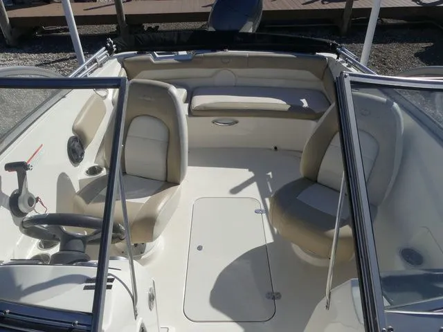 Slide: The Image of Stingray 191 DC 2016 - 13