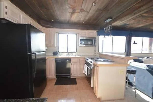 Slide: The Image of Sumerset Houseboat 1993 - 11