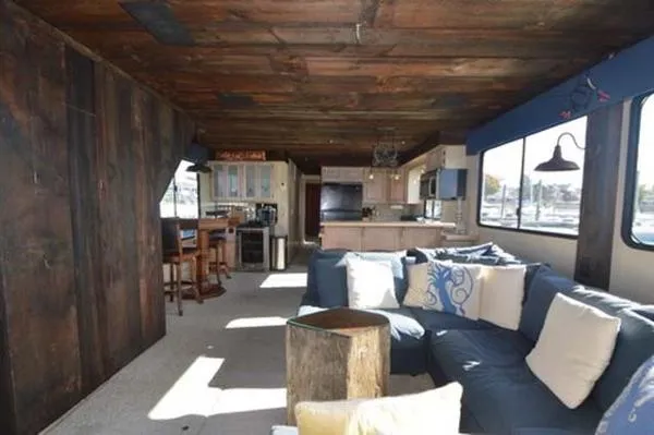 Slide: The Image of Sumerset Houseboat 1993 - 8