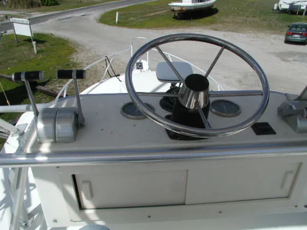 Slide: The Image of Albemarle 32 EXPRESS 2001 - 6