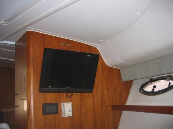 Slide: The Image of Tiara 3100 Open Limited Edition 2004 - 1