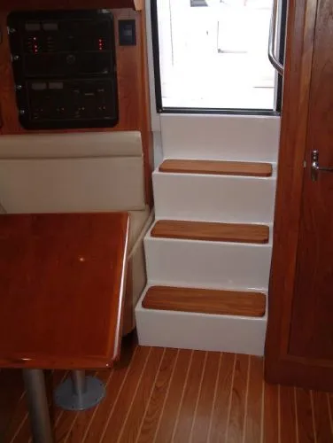 Slide: The Image of Tiara 3100 Open Limited Edition 2004 - 7