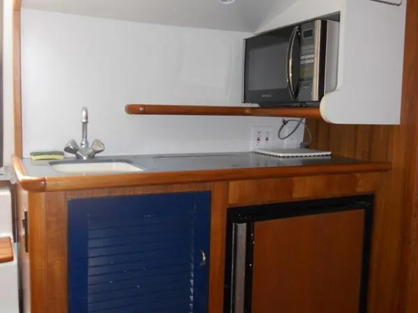 Slide: The Image of Pursuit Express Cruiser 1998 - 6