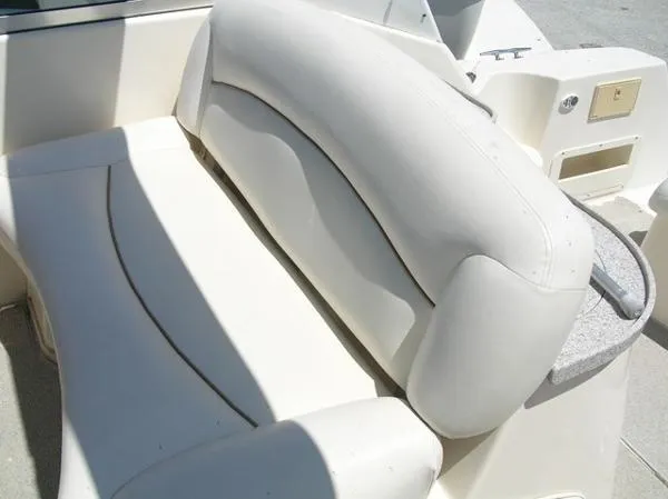 Slide: The Image of Rinker 342 Fiesta Vee 2002 - 9